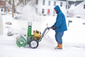 Wybieramy odzież roboczą na zimę